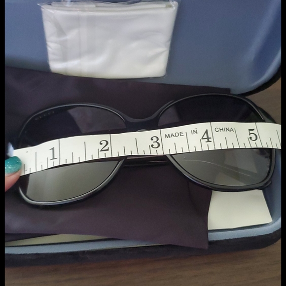 ❌SOLD❌Gucci sunglasses authentic - Picture 6 of 9